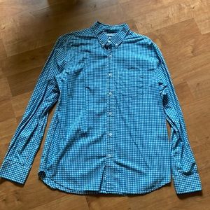 Men’s Old Navy Long-sleeve Button-down Shirt